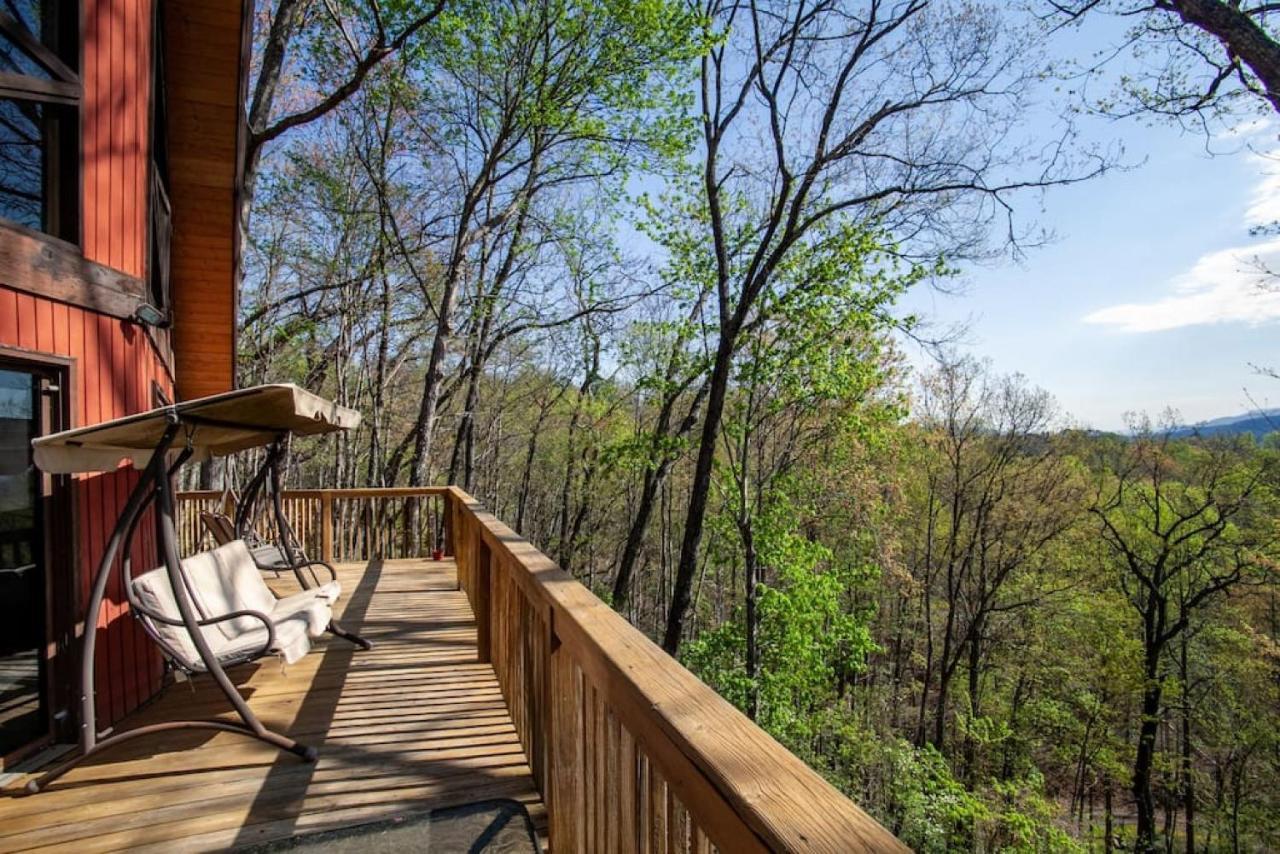 Bear View Chalet With Hot Tub And Near Ober Gatlinburg Exterior foto