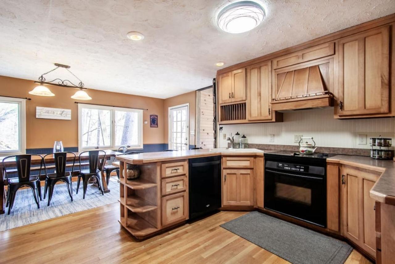 Bear View Chalet With Hot Tub And Near Ober Gatlinburg Exterior foto