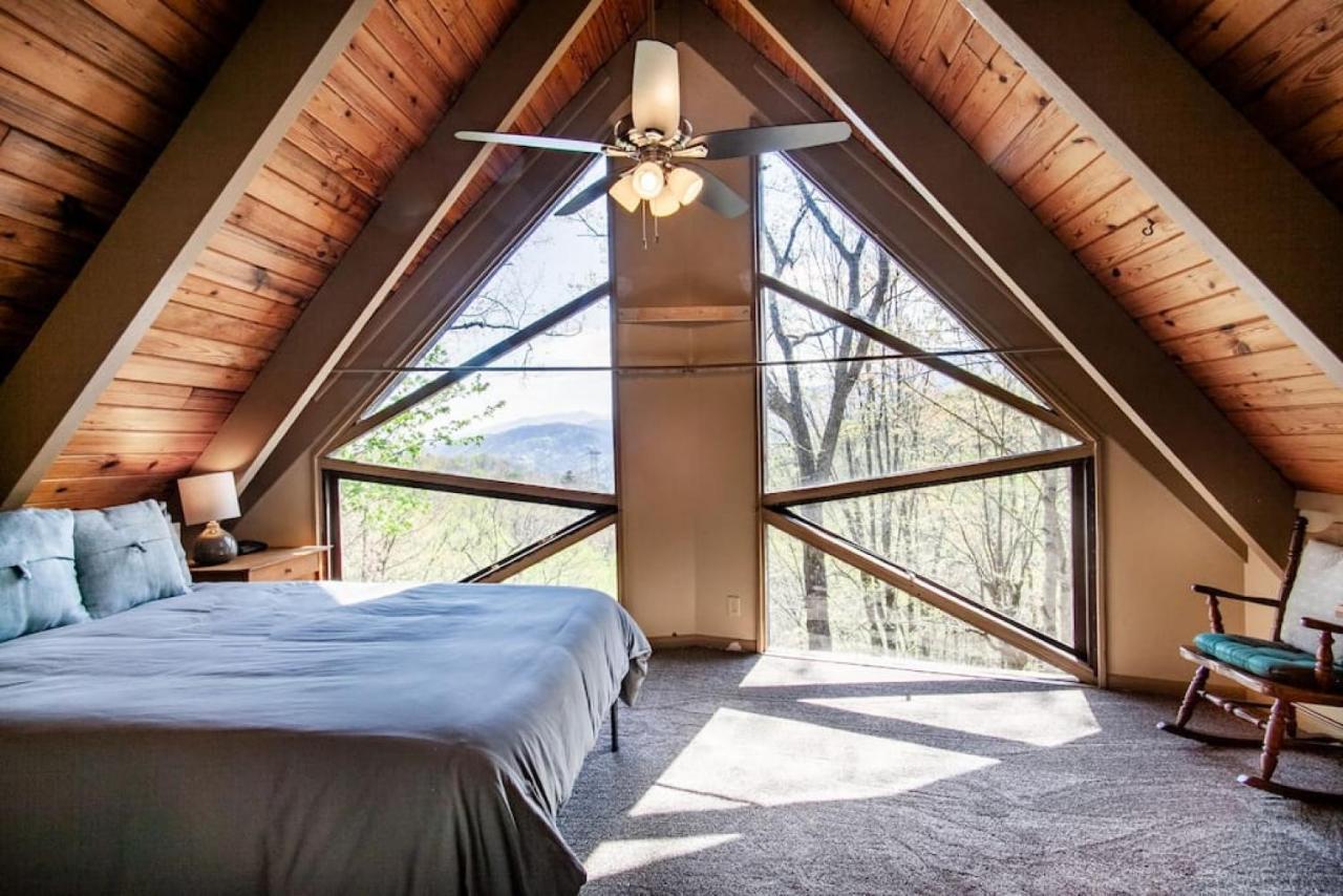 Bear View Chalet With Hot Tub And Near Ober Gatlinburg Exterior foto